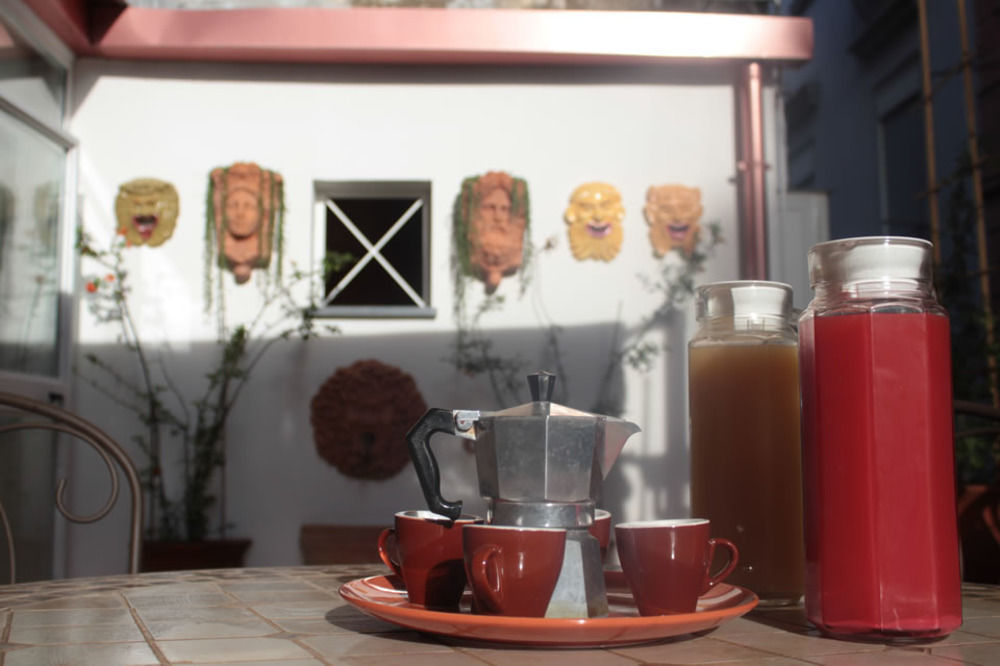 ナポリ カーサ ラティーナ Bed & Breakfast エクステリア 写真